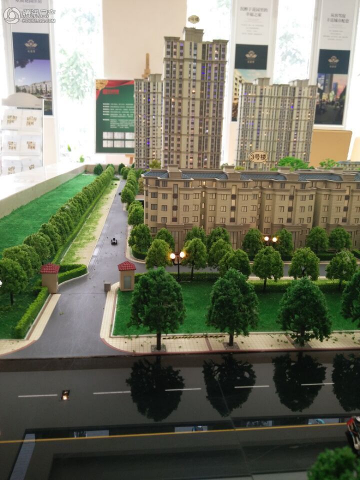 花溪墅二期 楼盘相册 > 花溪墅二期沙盘图  求组团看房团筹备中 立即